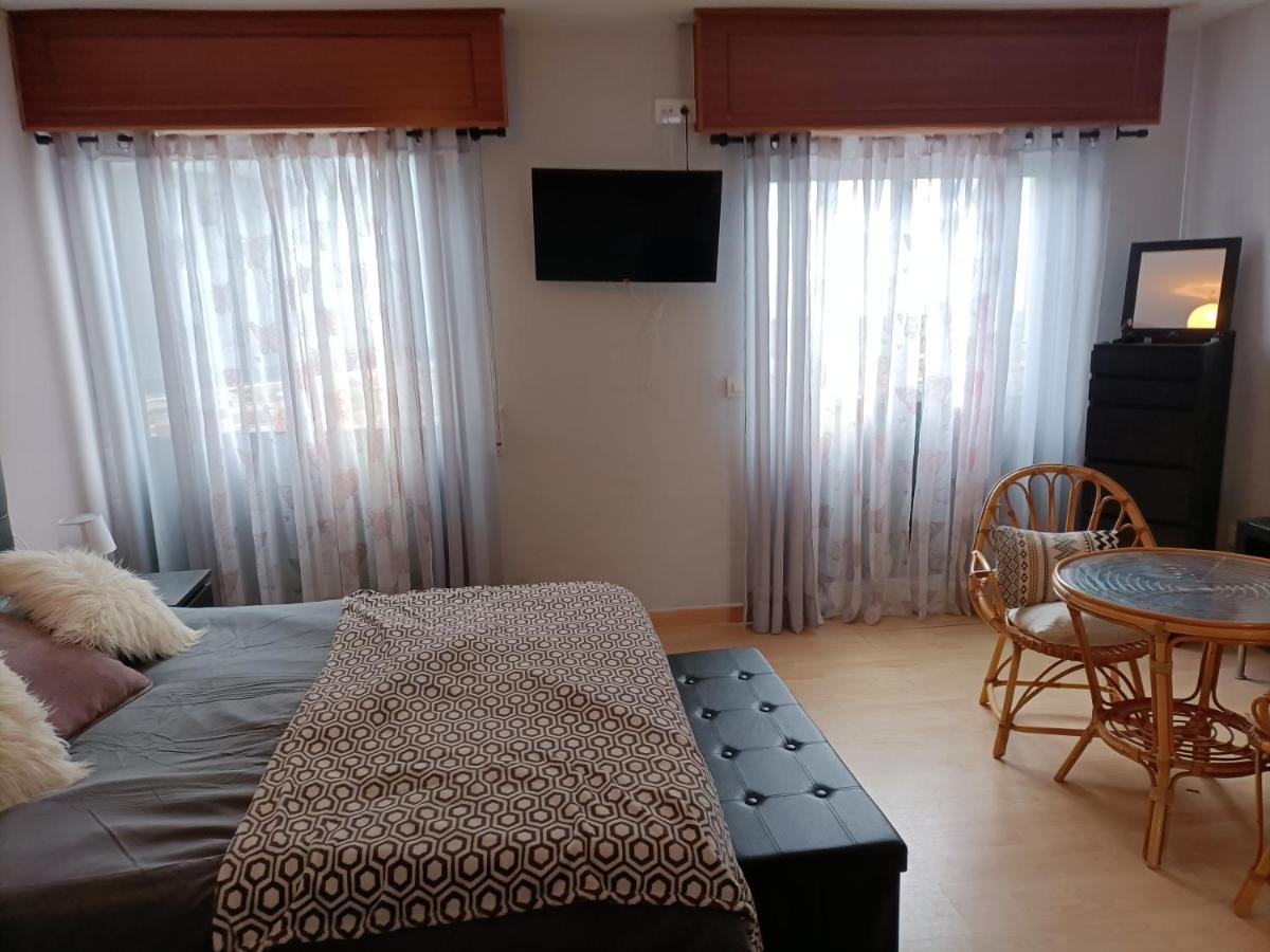 Piso Con Terraza En Rias Altas * Santa Marta de Ortigueira